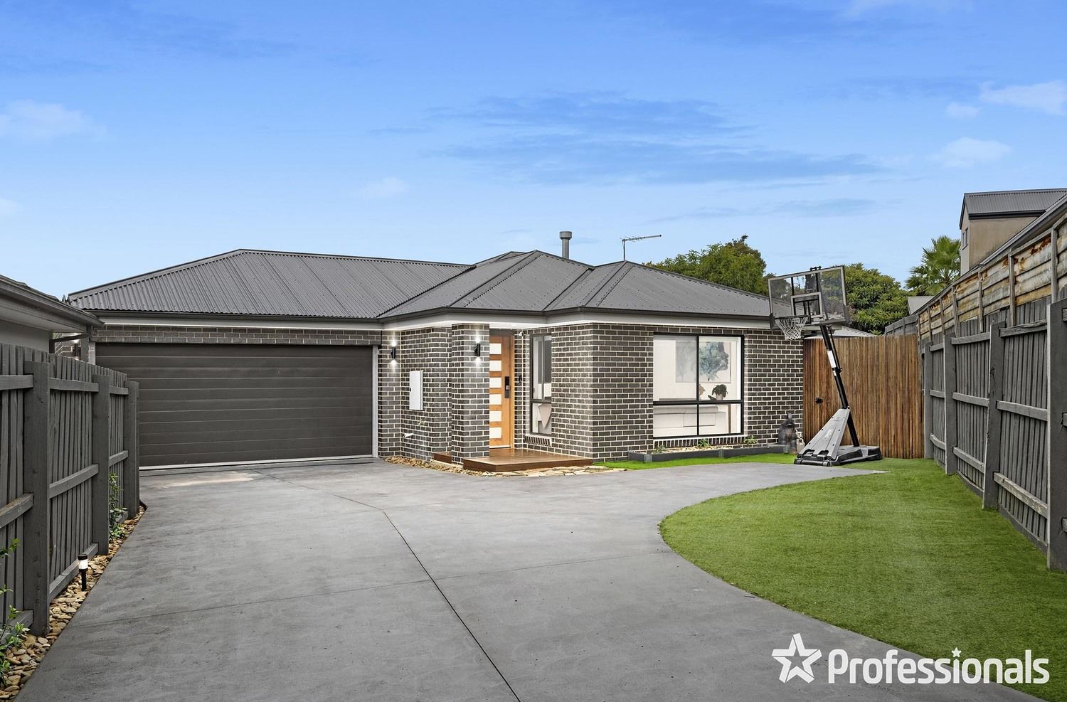 20a Wimbledon Court, Mooroolbark VIC 3138, Image 0