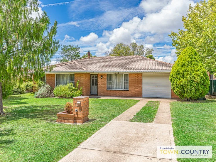 14 Baldwyn Street, Armidale NSW 2350