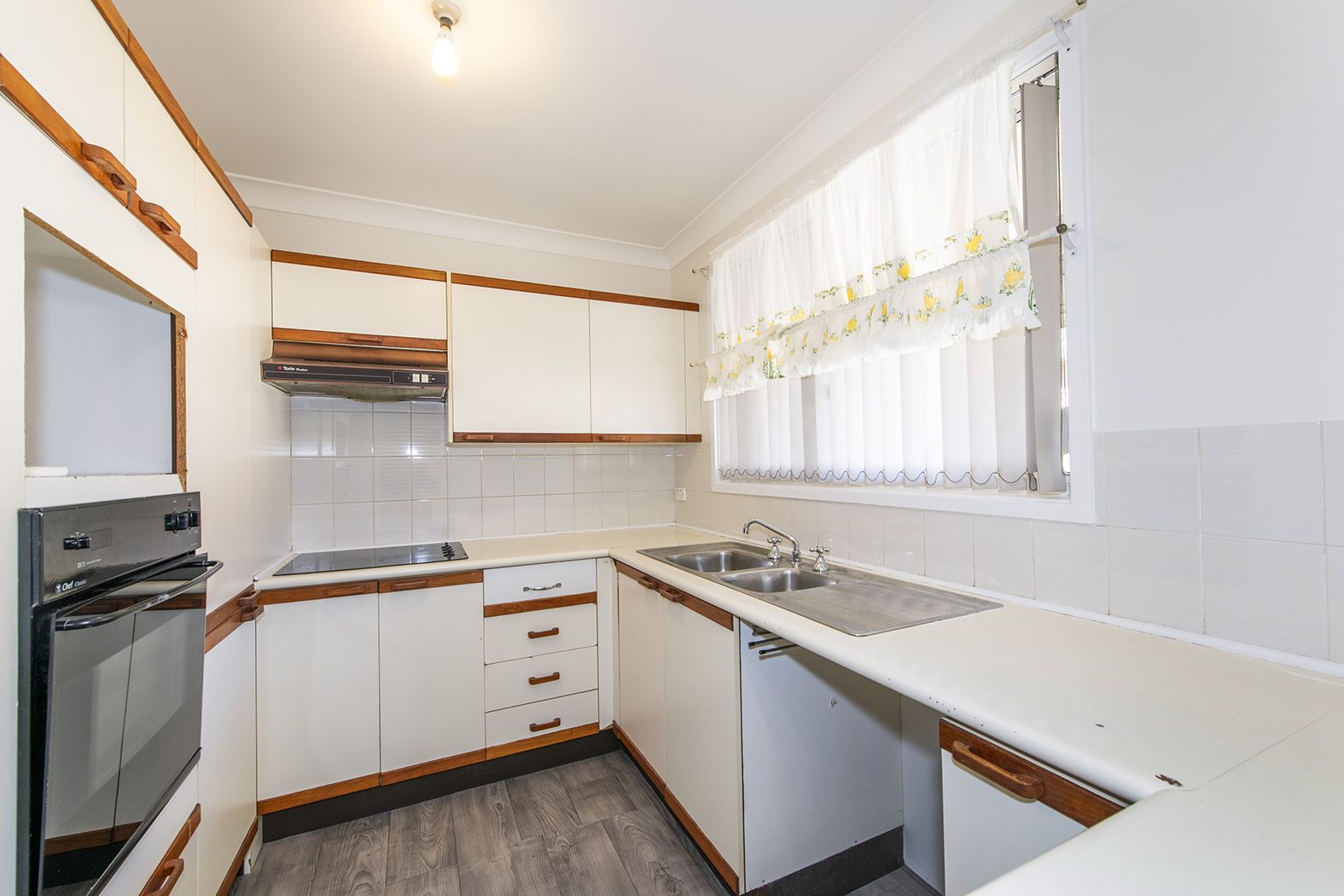 8/221225 Stafford Street, Penrith NSW 2750 Villa For Rent 450