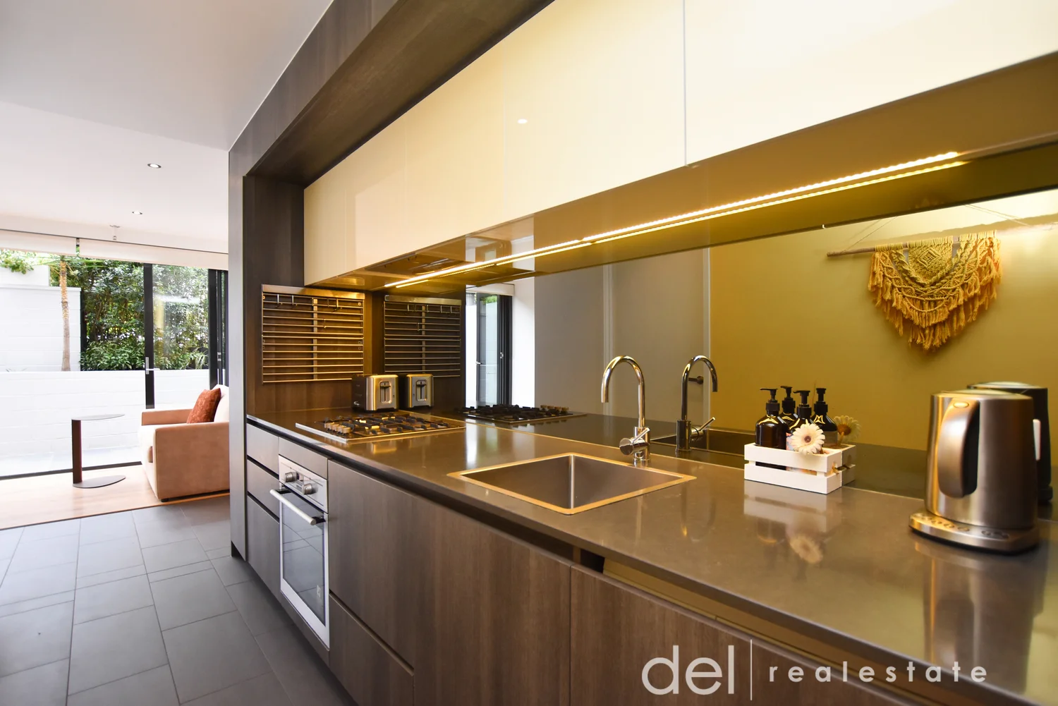 Additional image 7 of 1/17 Ellesmere Road, Windsor VIC 3181