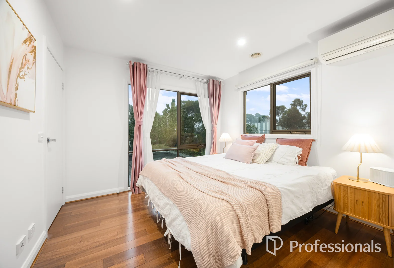 Additional image 6 of 2/7 Toinette Court, Doncaster East VIC 3109