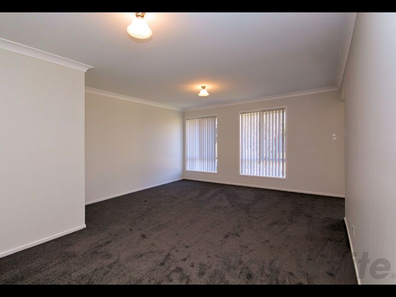 3 Truscot Court, Fernvale QLD 4306, Image 1