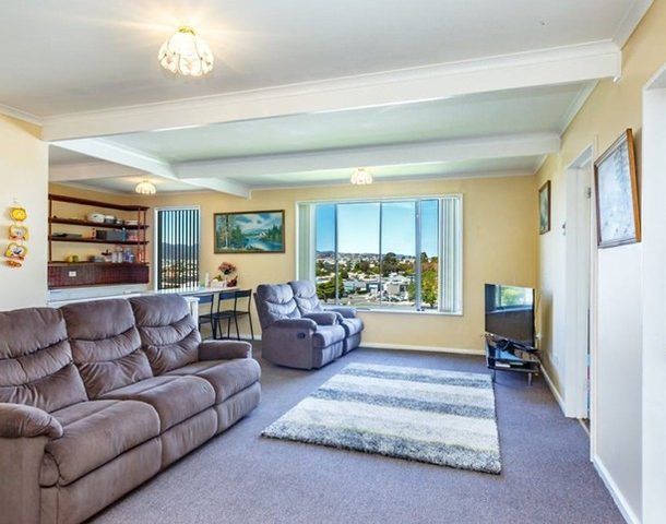 2/10 Weston Place, Montrose TAS 7010