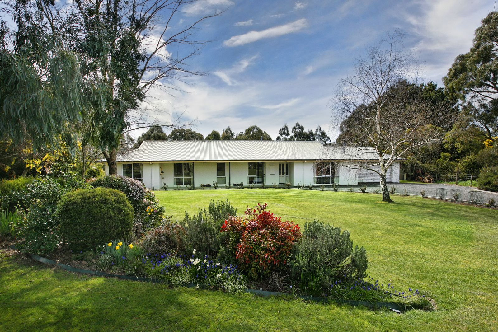 8 Dowie Court, Romsey VIC 3434, Image 0