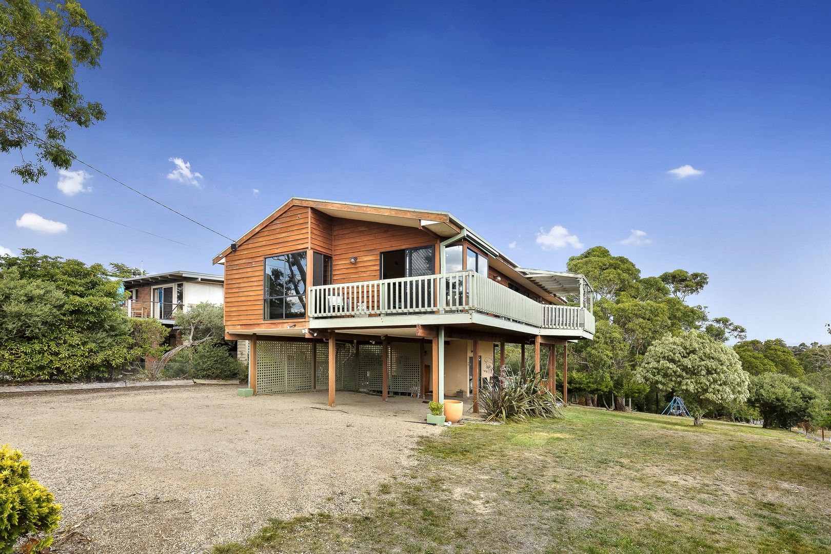 3 bedrooms House in 34 Stanley Crescent MOUNT MARTHA VIC, 3934