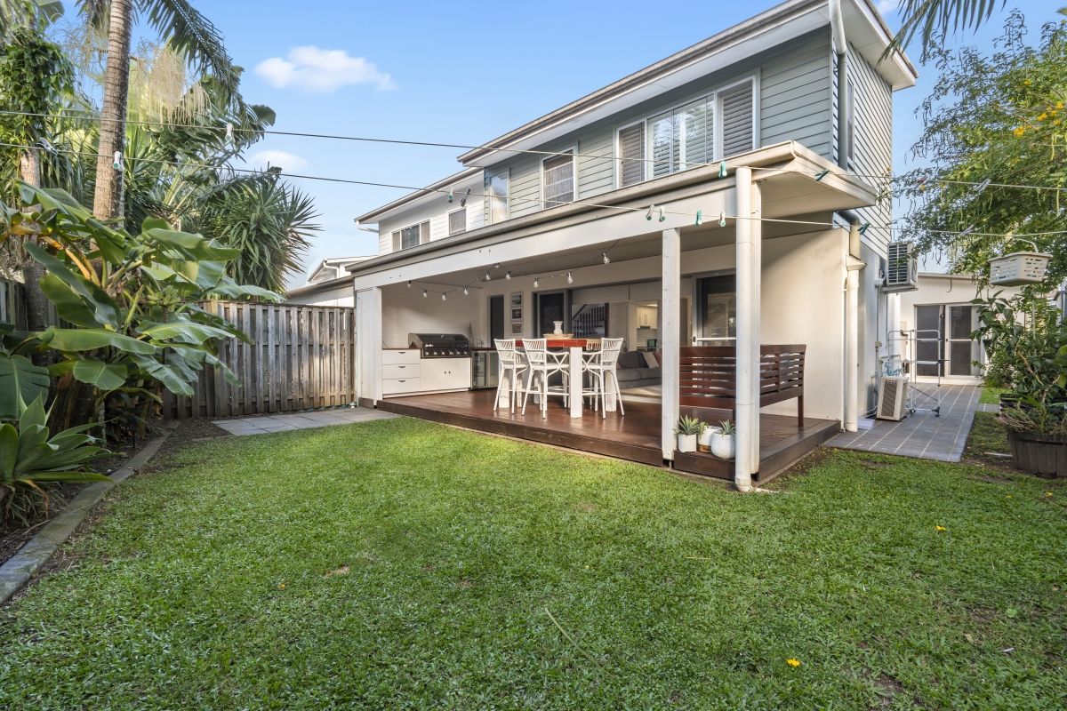 6 Santa Maria Court Burleigh Waters QLD 4220 House For Rent $1 450