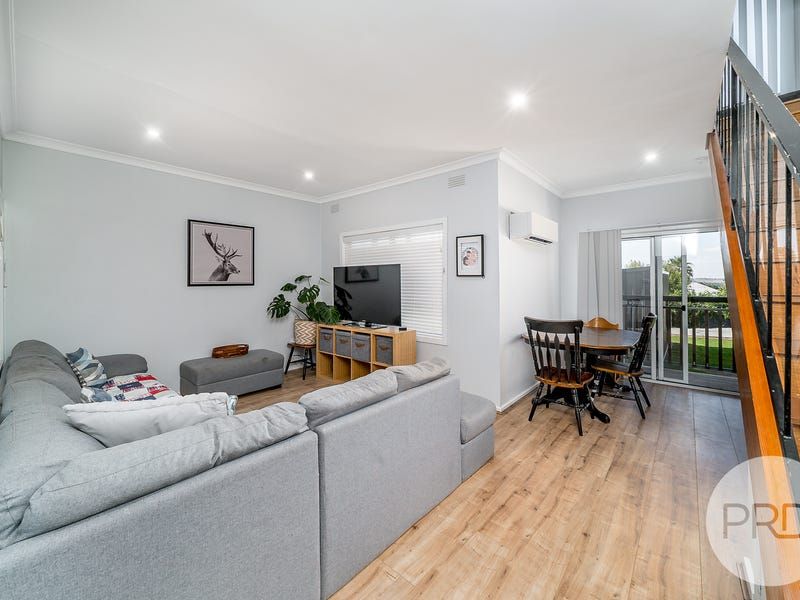 11 Fernleigh Rd, Turvey Park NSW 2650 - House For Rent | Domain
