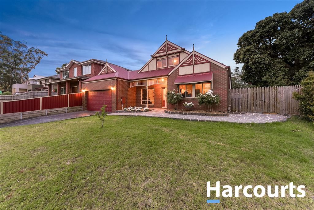 8 Nugong Place, Lynbrook VIC 3975, Image 2