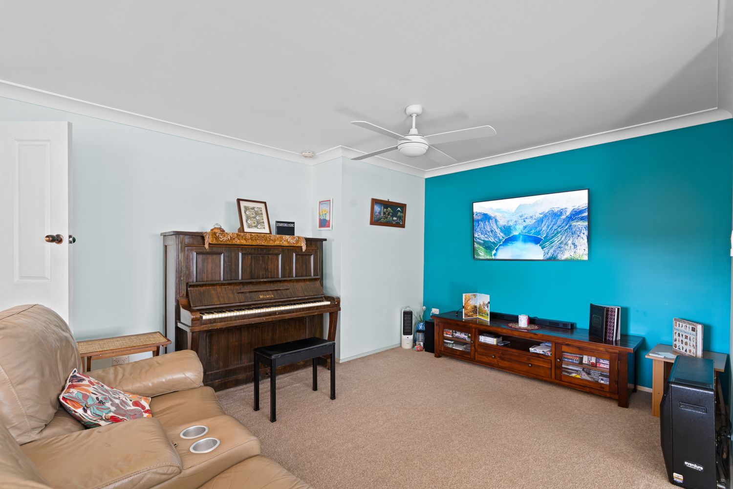 12 Laguna Parade, Berkeley Vale NSW 2261, Image 1