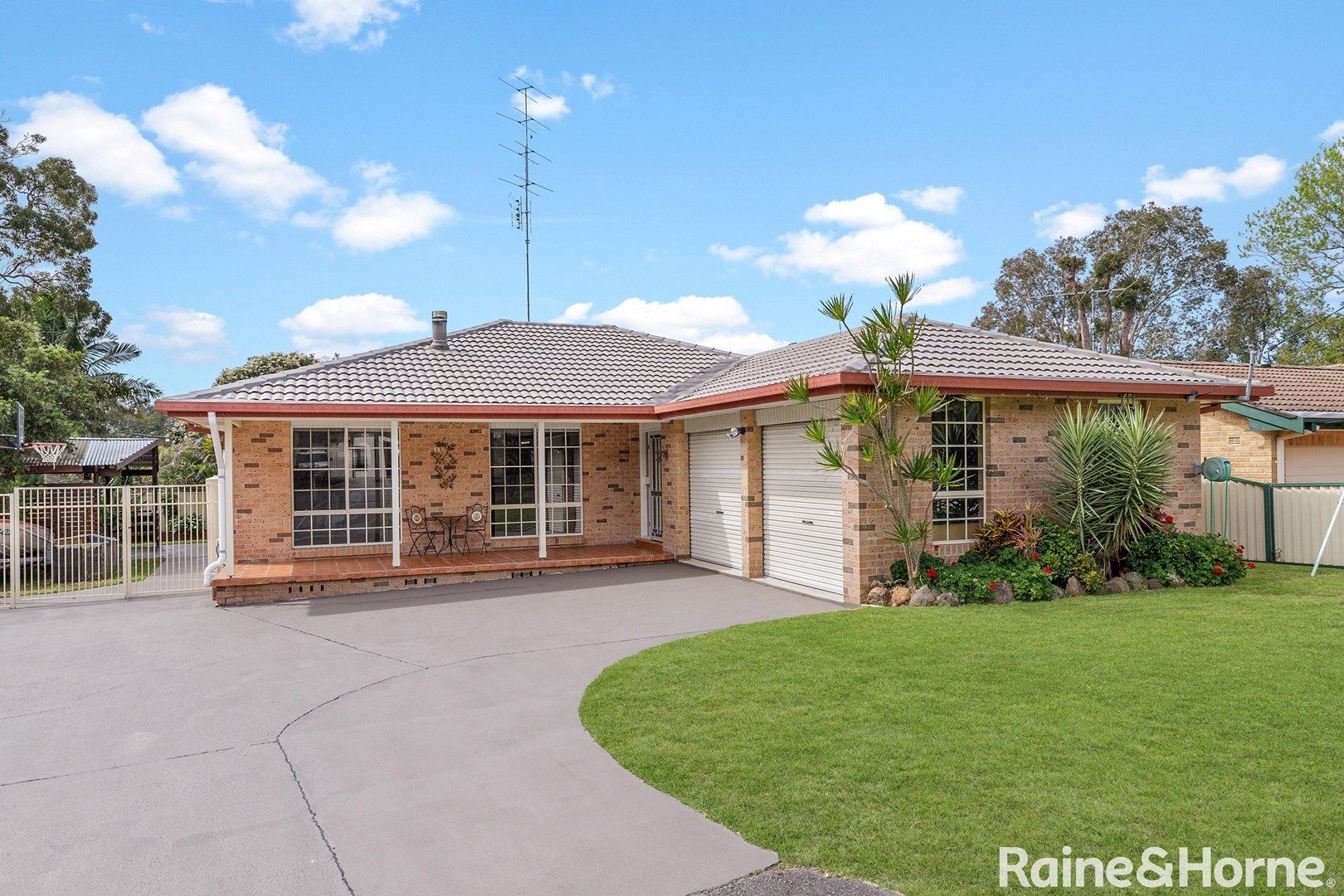 44 Warrina Avenue, Summerland Point NSW 2259, Image 0