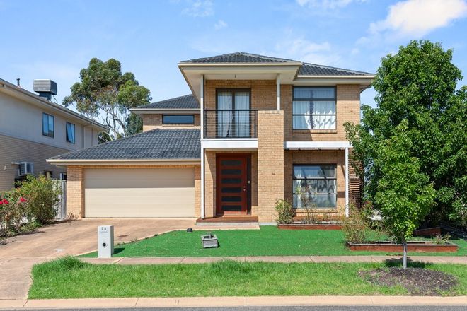 Picture of 36 Seafarer Way, SANCTUARY LAKES VIC 3030