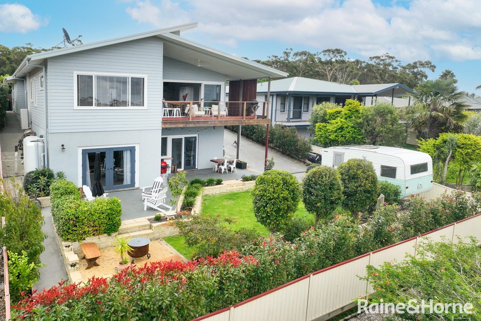 13 callemondah close narrawallee