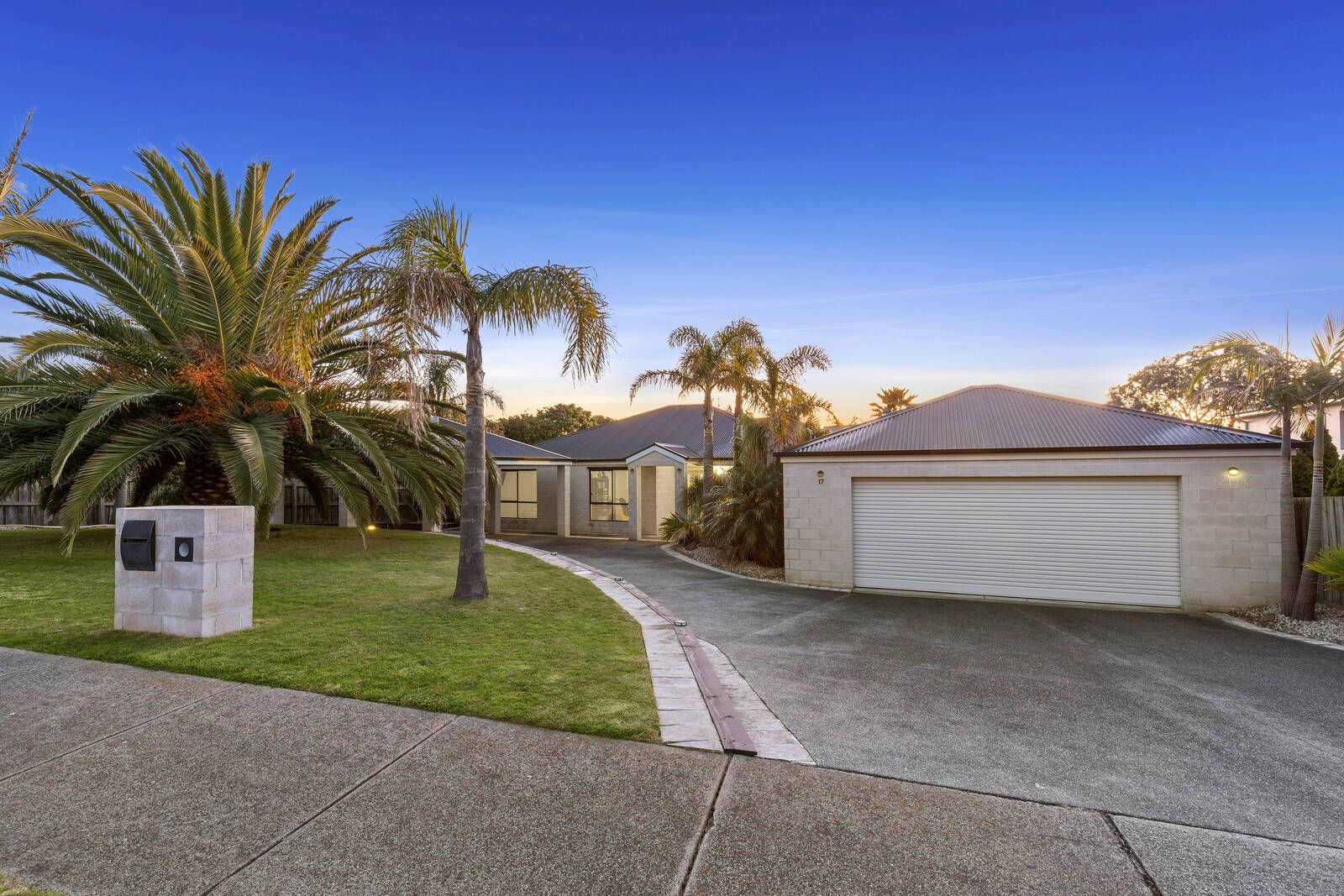 17 The Crescent, Leopold VIC 3224, Image 0