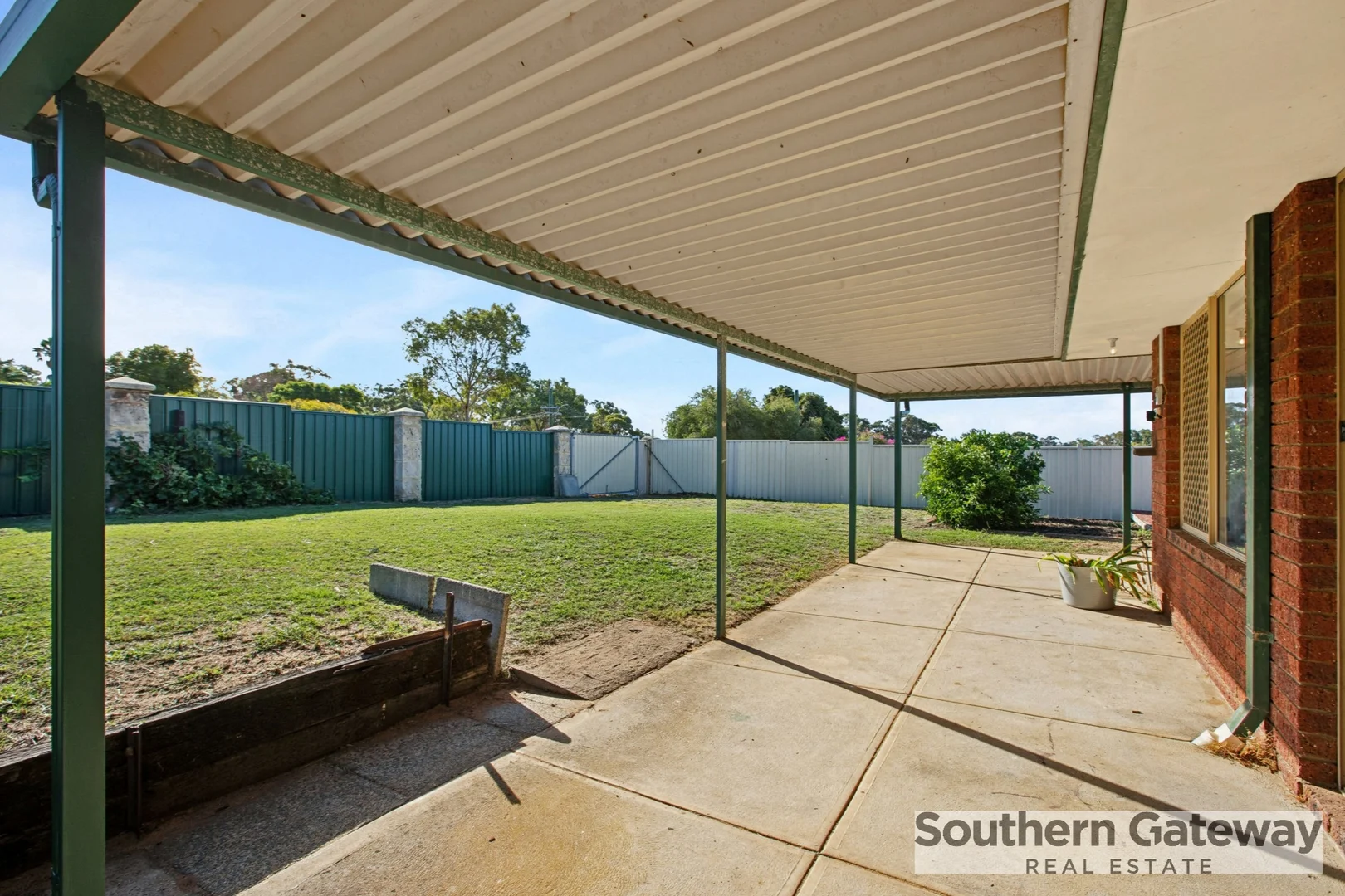 Additional image 23 of 22 Garrett Corner, Parmelia WA 6167