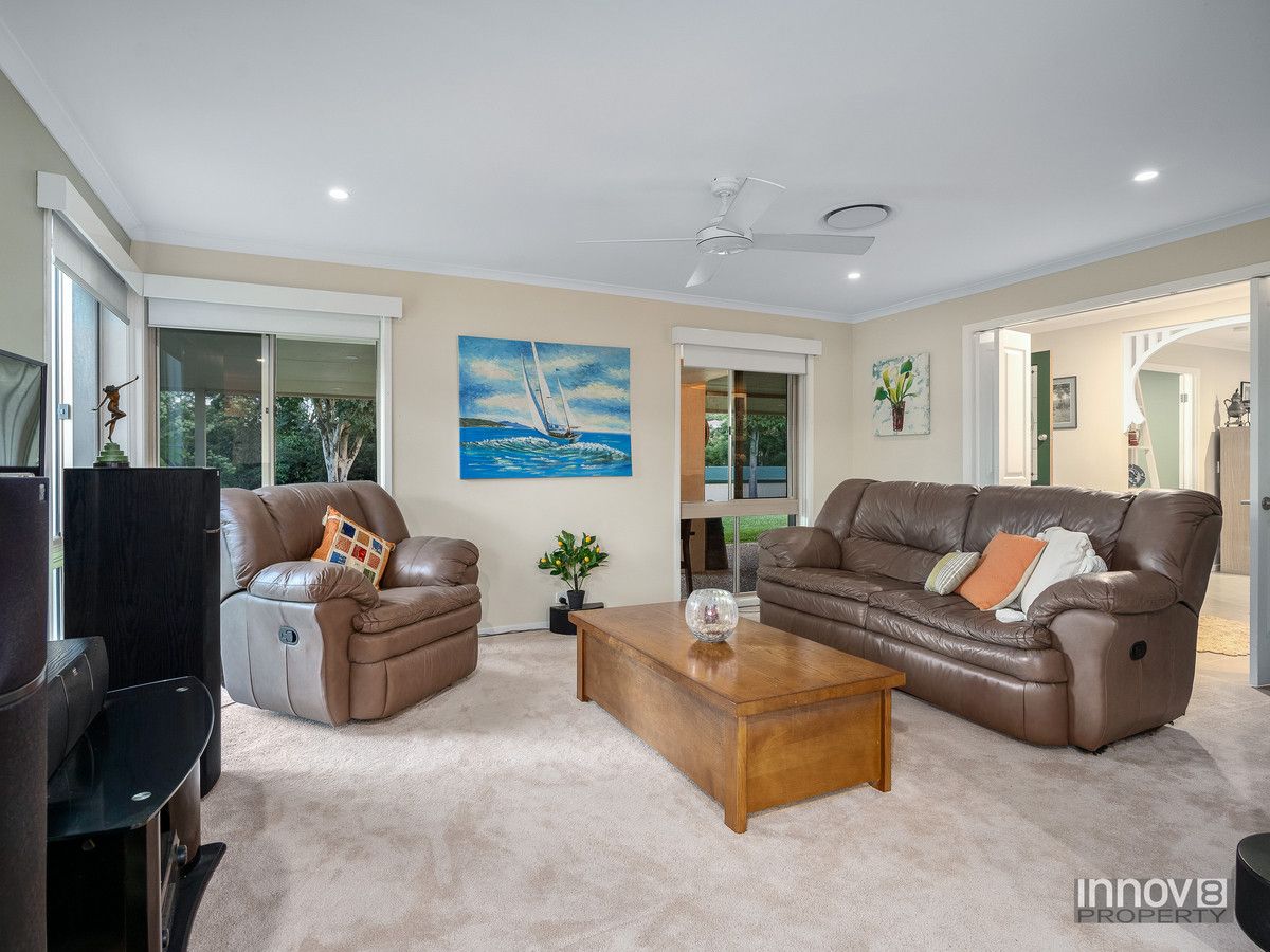 10 Woodview Street, Samford Valley QLD 4520, Image 2