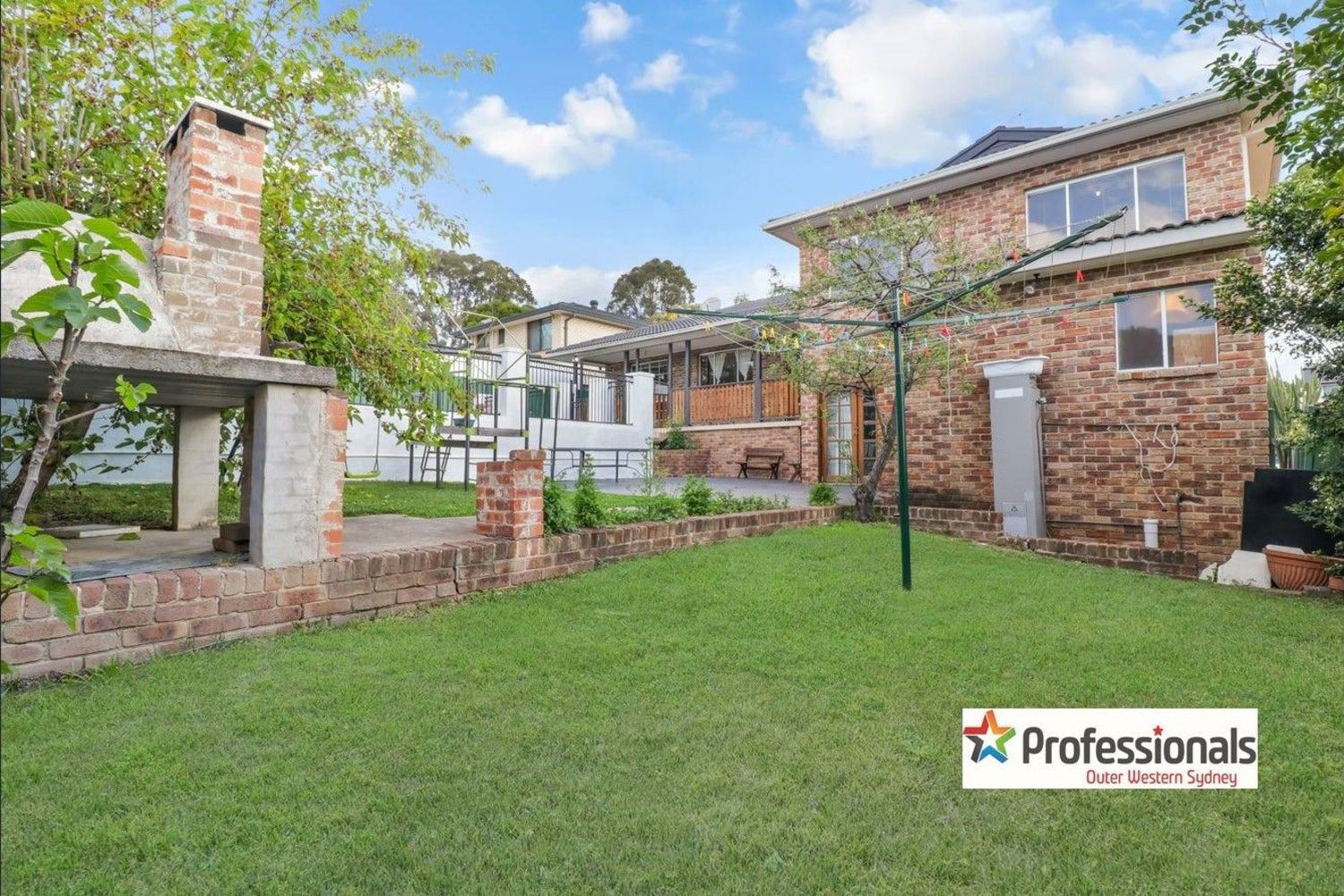 8 Wills Glen, St Clair NSW 2759, Image 2