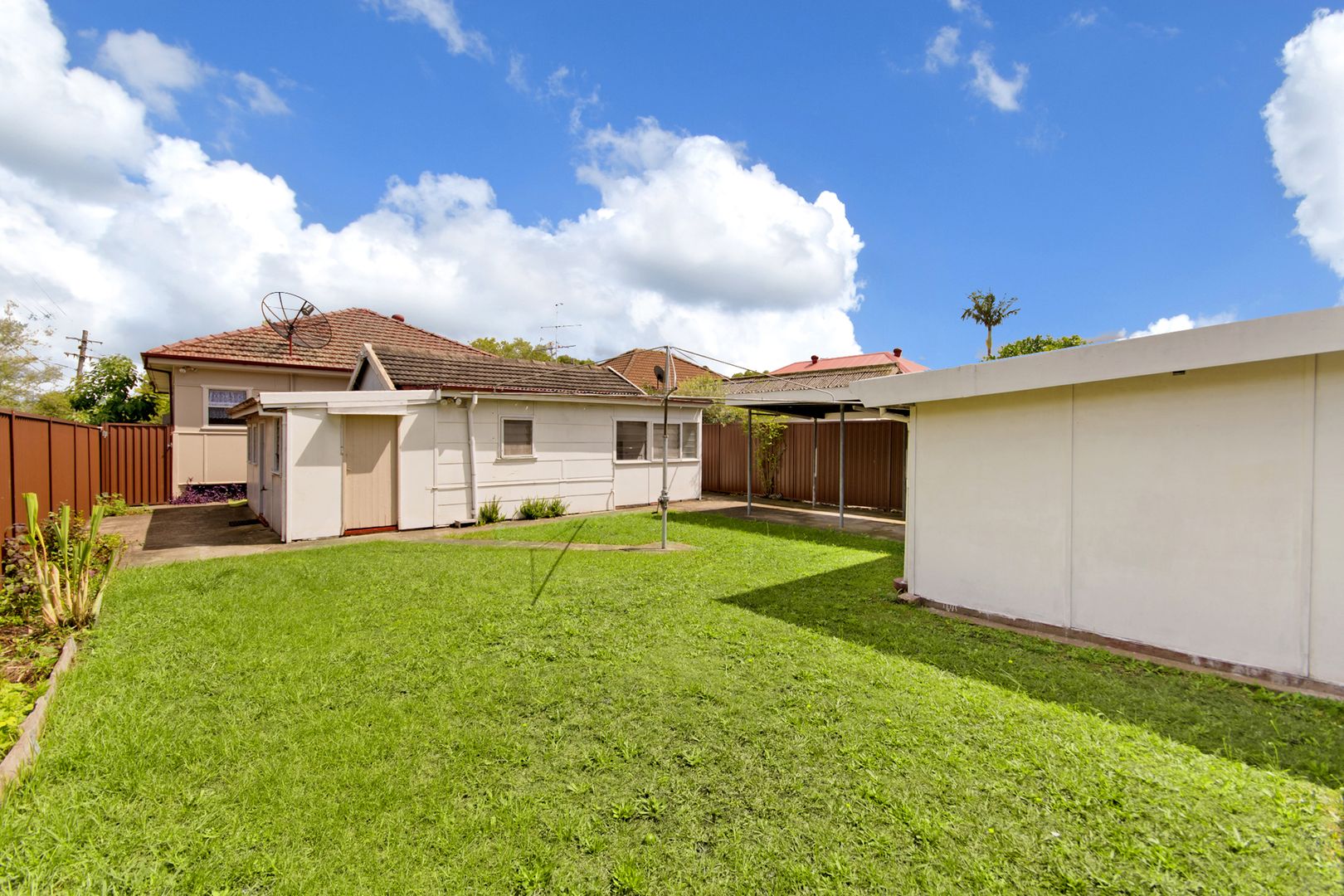 2 Ashcroft Street, Hall Property History & Address Research