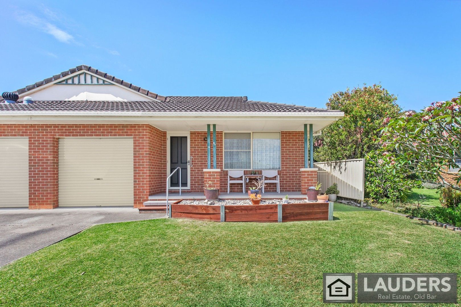 2/27 Carrabeen Drive, Old Bar NSW 2430, Image 0