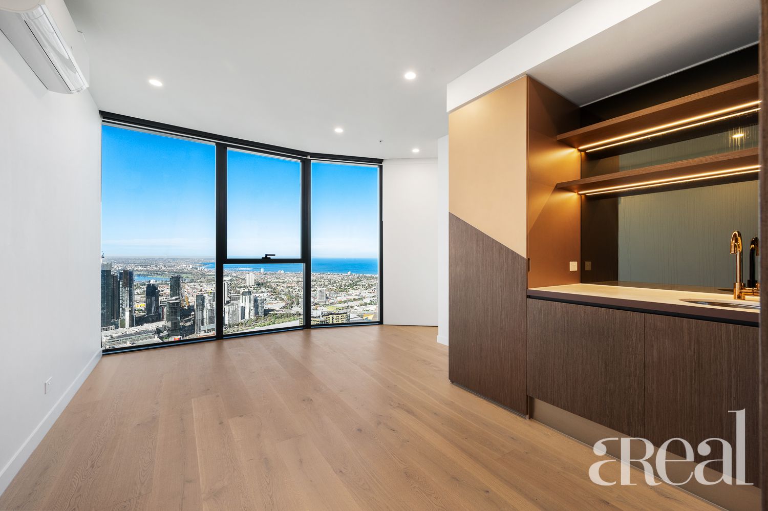 1 bedrooms Apartment / Unit / Flat in 6710/138 Spencer Street MELBOURNE VIC, 3000