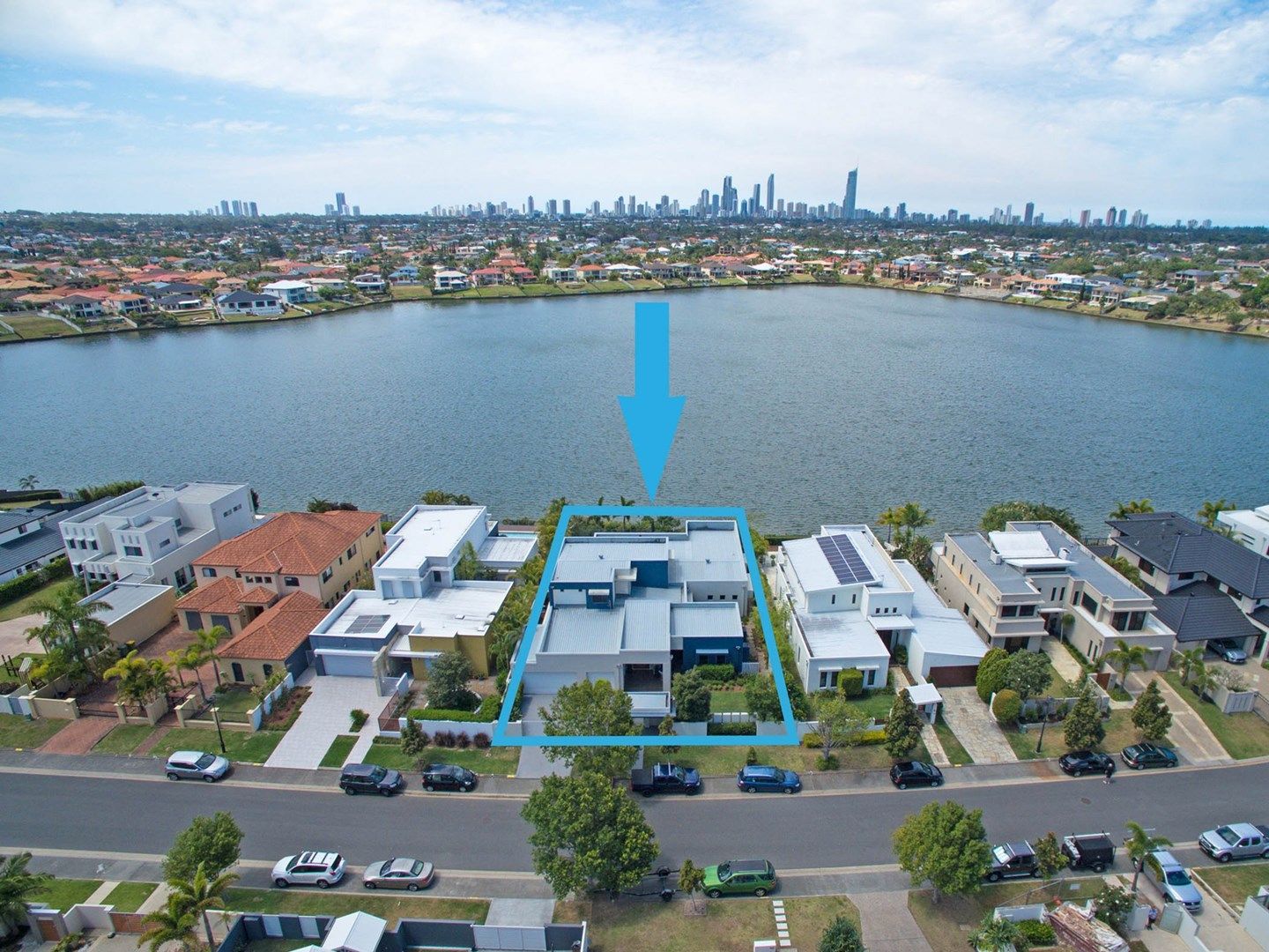 106 Sir Bruce Small Boulevard, Benowa Waters QLD 4217, Image 2