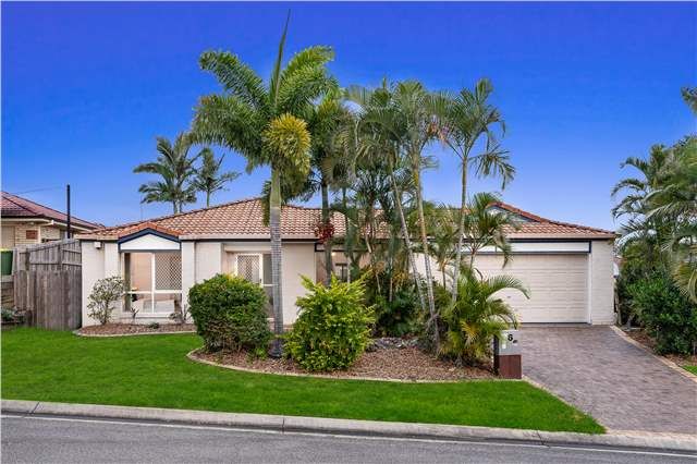 4 bedrooms House in 6 Ballard Ct MURRUMBA DOWNS QLD, 4503