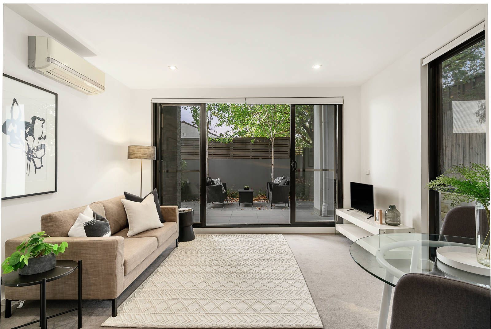 1/1295 Toorak Road, Camberwell VIC 3124, Image 2