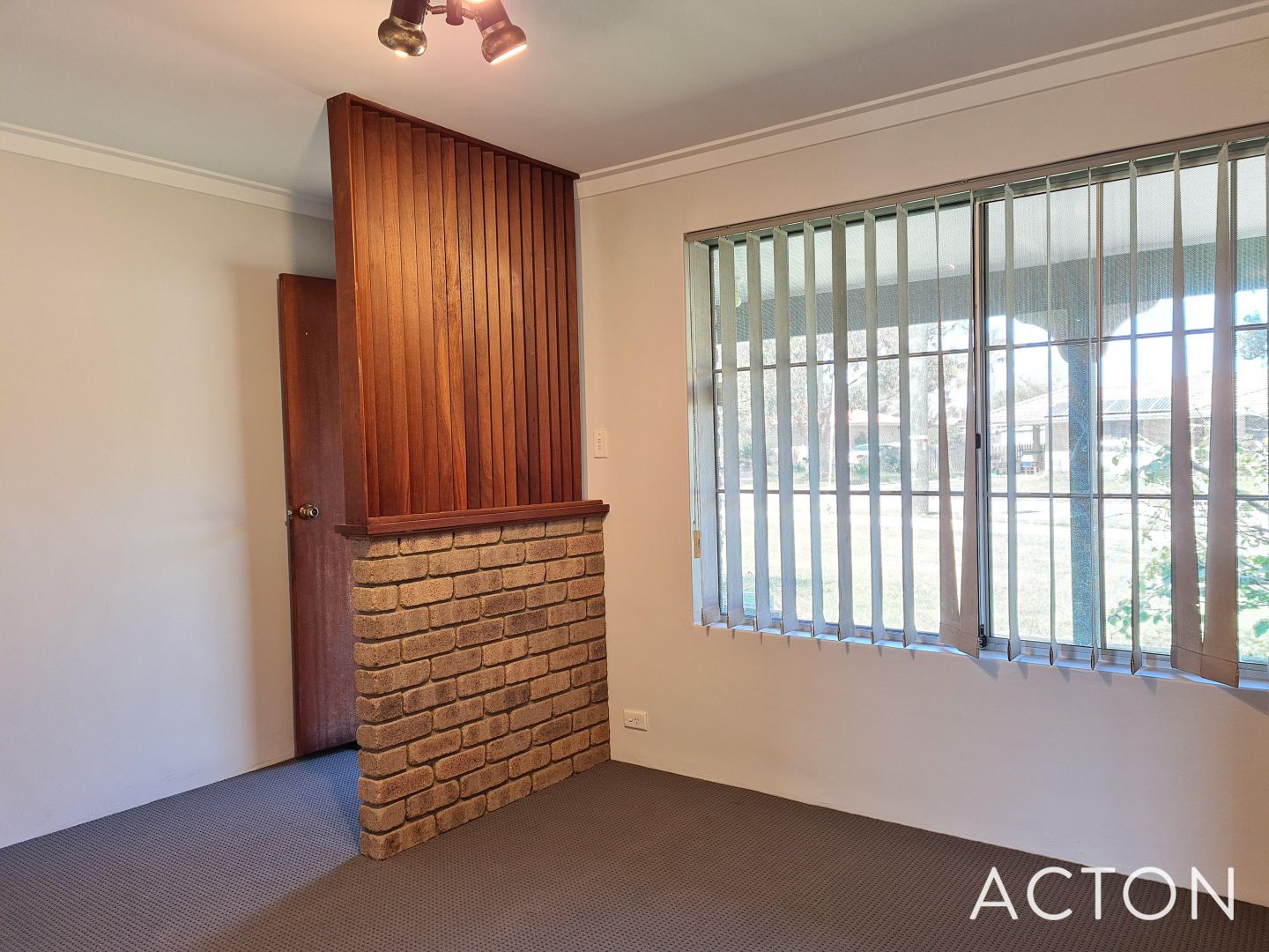 57 Cambridge Crescent, Cooloongup WA 6168, Image 2