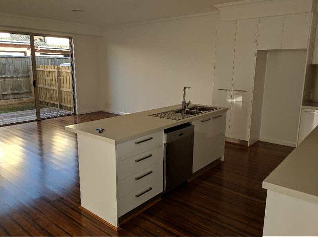 3 bedrooms Townhouse in 2/10 Delany Ave. BURWOOD VIC, 3125