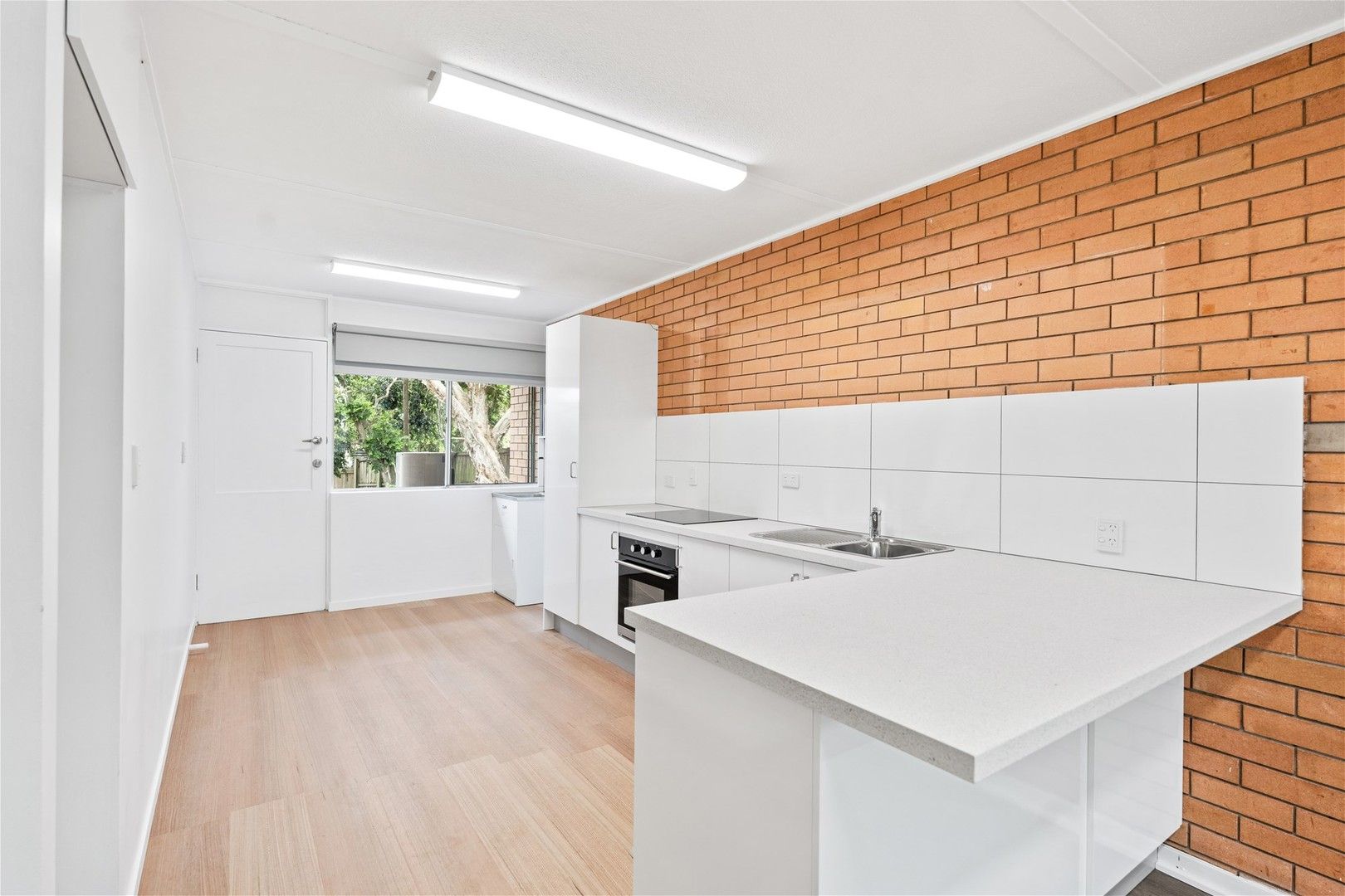2 bedrooms Apartment / Unit / Flat in 4/3 WOODEND ROAD SADLIERS CROSSING QLD, 4305