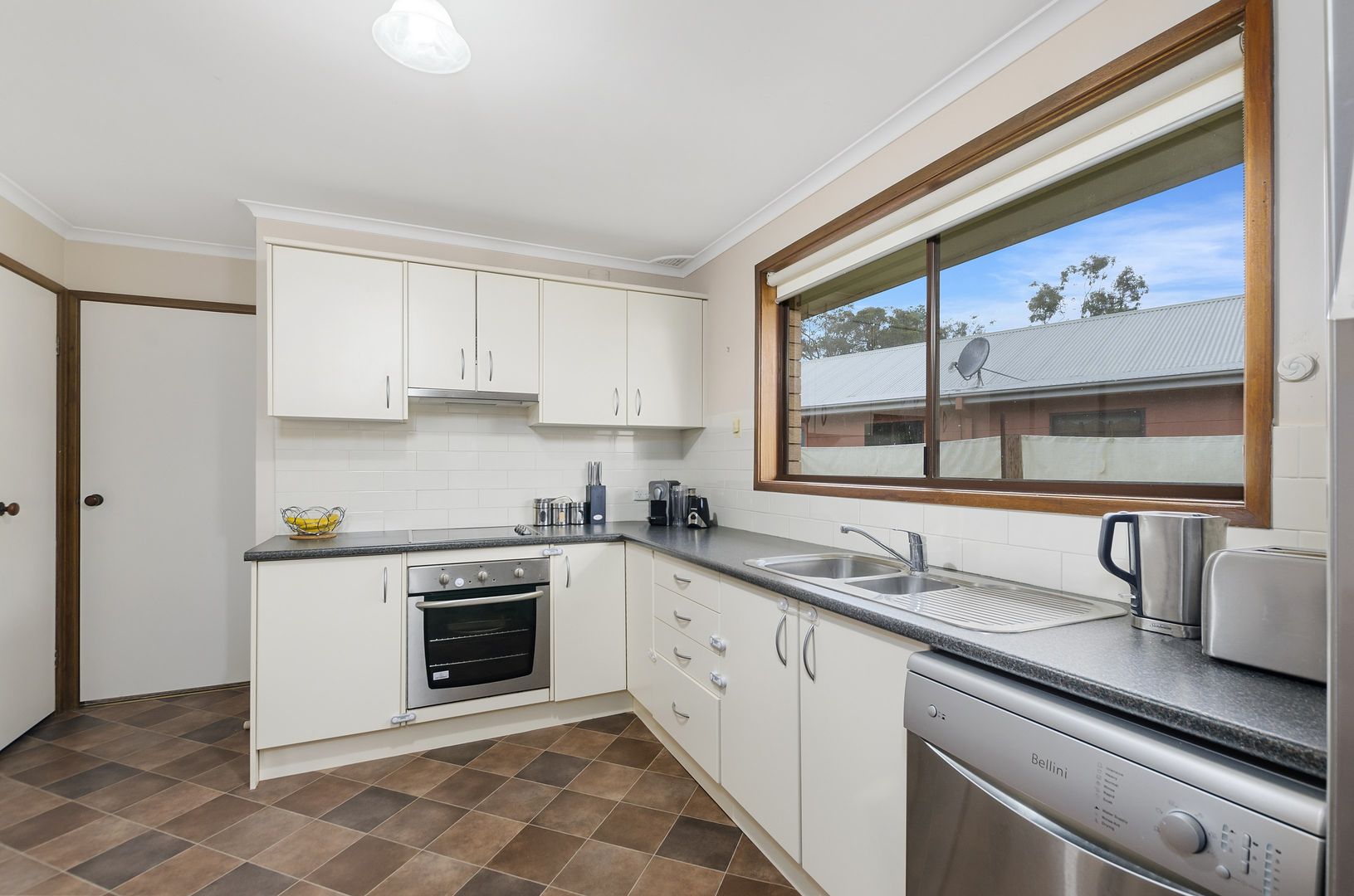 86 Railway Avenue, Colo Vale NSW 2575, Image 1