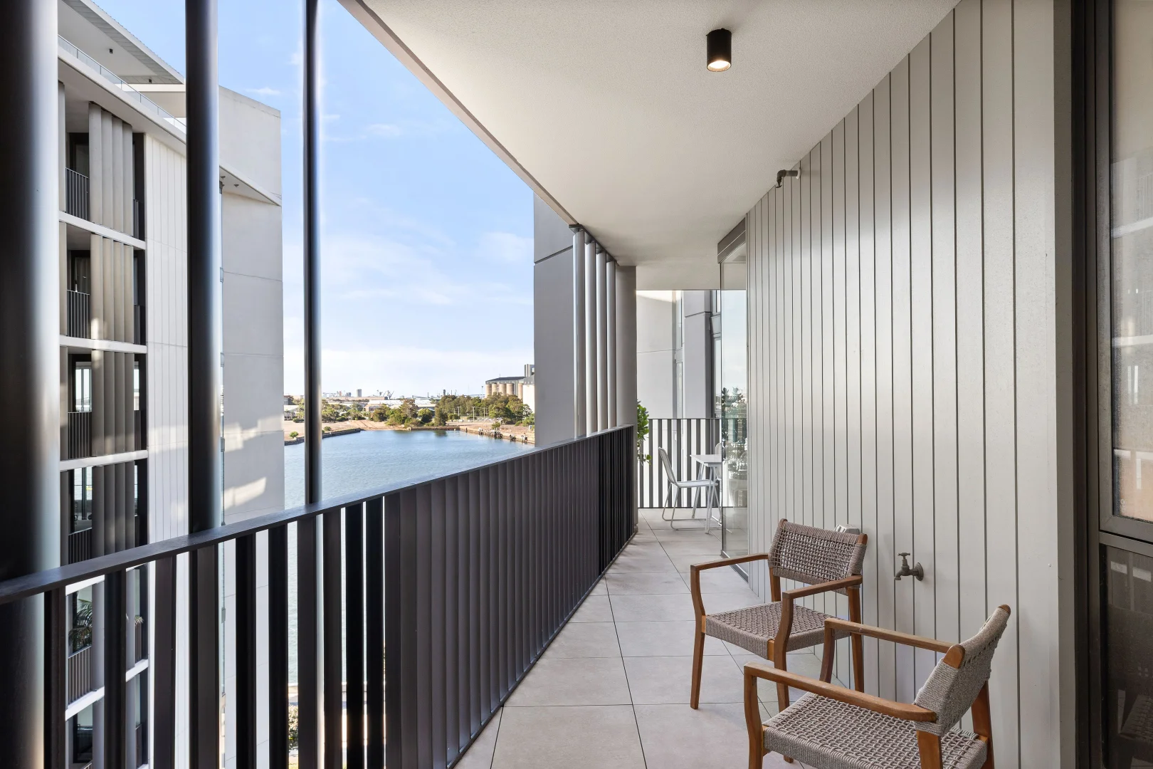 Additional image 5 of Level 5, 504/43 Honeysuckle Drive, Newcastle NSW 2300