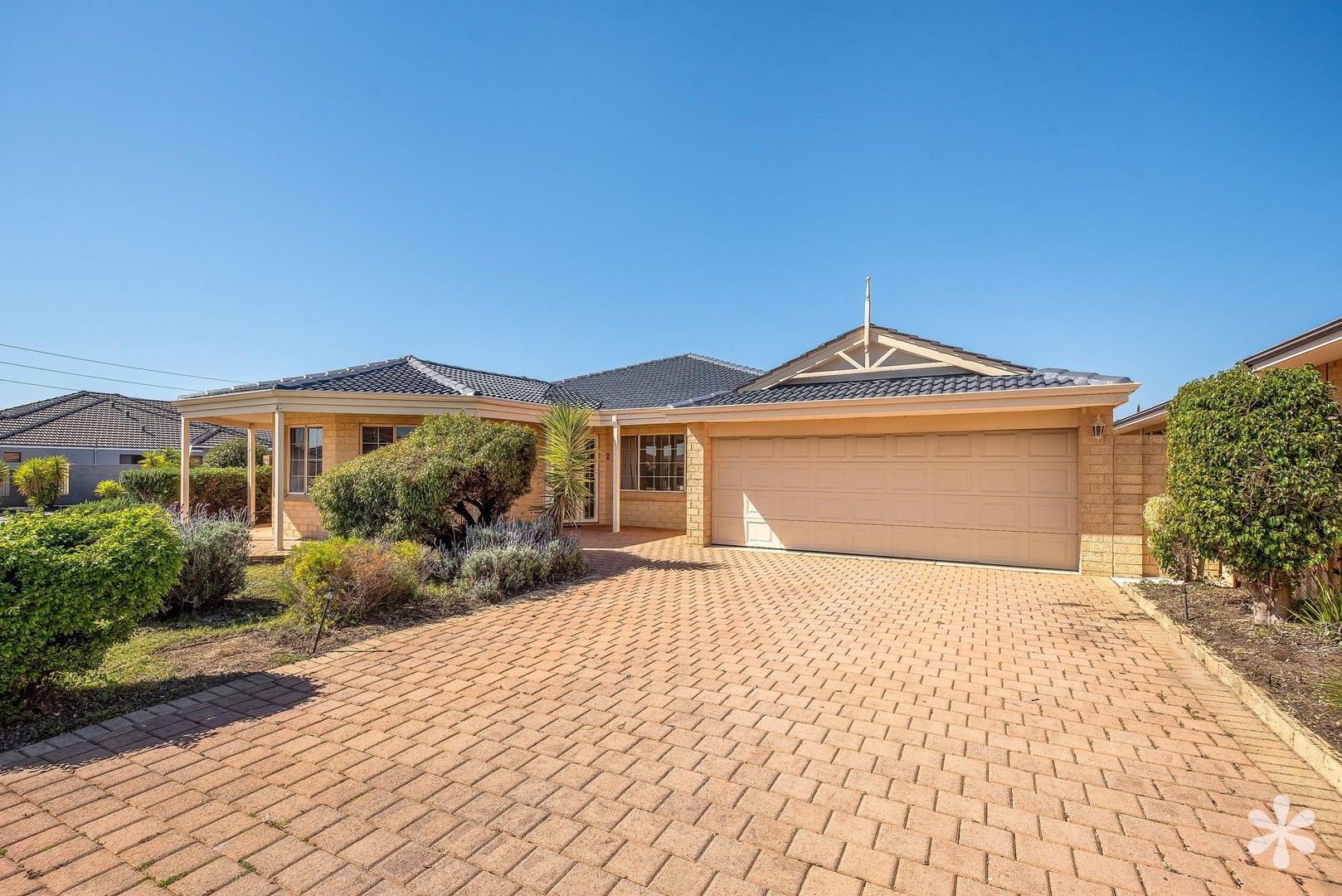 5 bedrooms House in 2 Maywood Avenue CANNING VALE WA, 6155