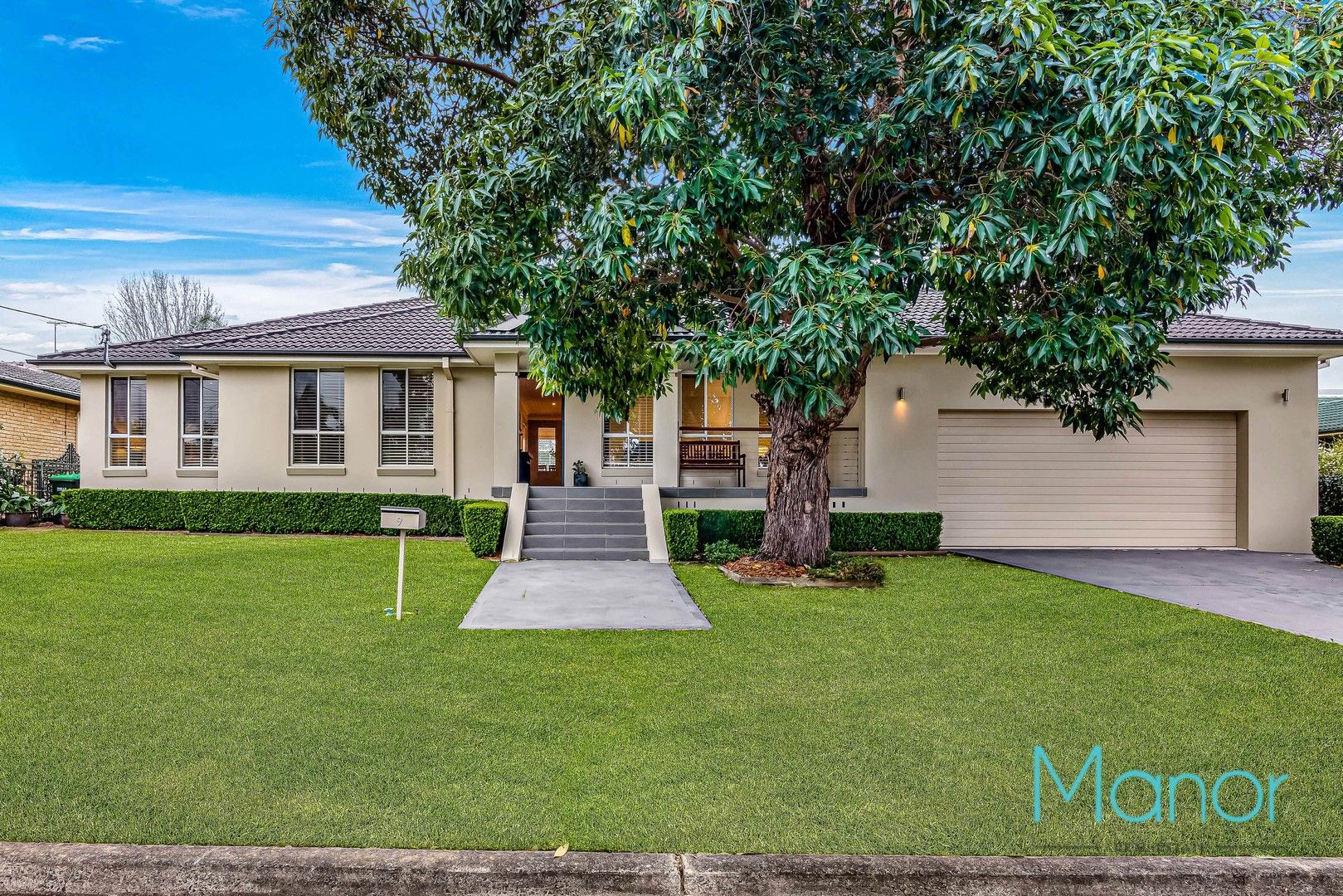 4 bedrooms House in 9 Allsopp Avenue BAULKHAM HILLS NSW, 2153