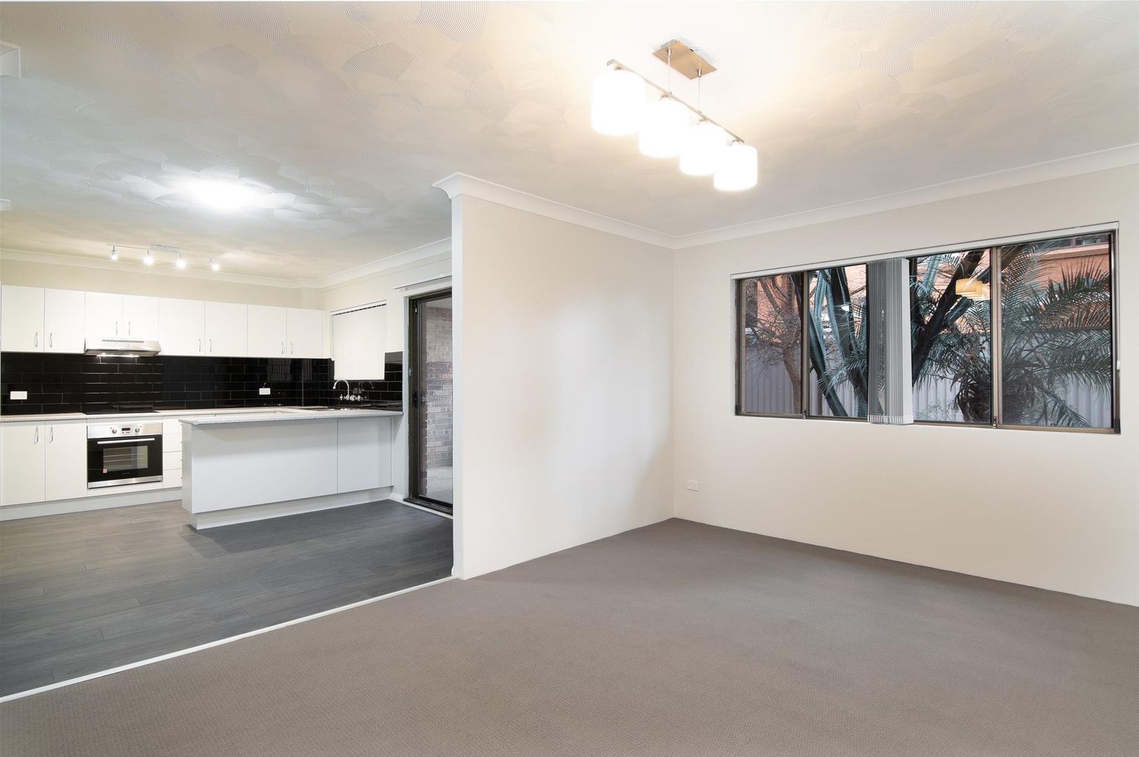 2/17 Preston Street, Penrith NSW 2750, Image 1