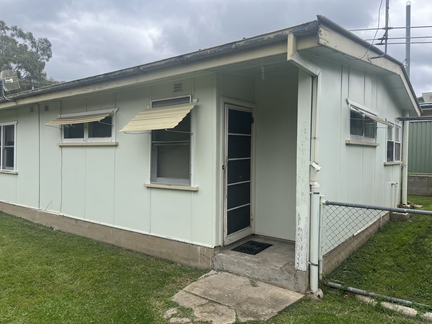 2/177 Johnston Street, North Tamworth Property History & Address