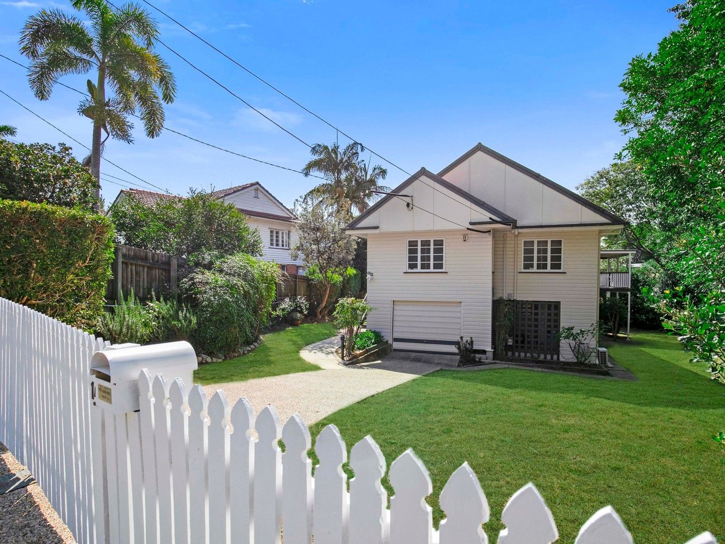 3 bedrooms House in 15 Marriott Street COORPAROO QLD, 4151