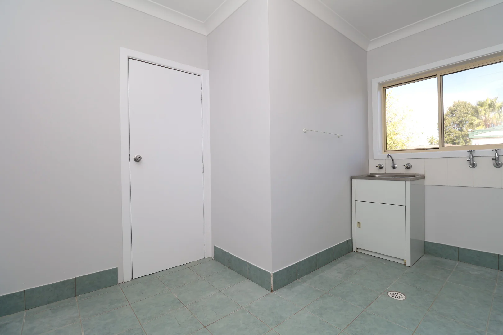 Additional image 10 of 70 Jack Avenue, Mount Austin NSW 2650