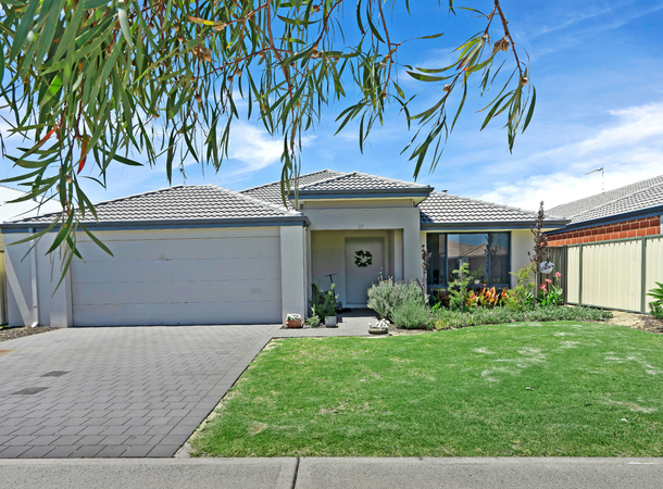 27 Serpentine Bend, Yalyalup WA 6280