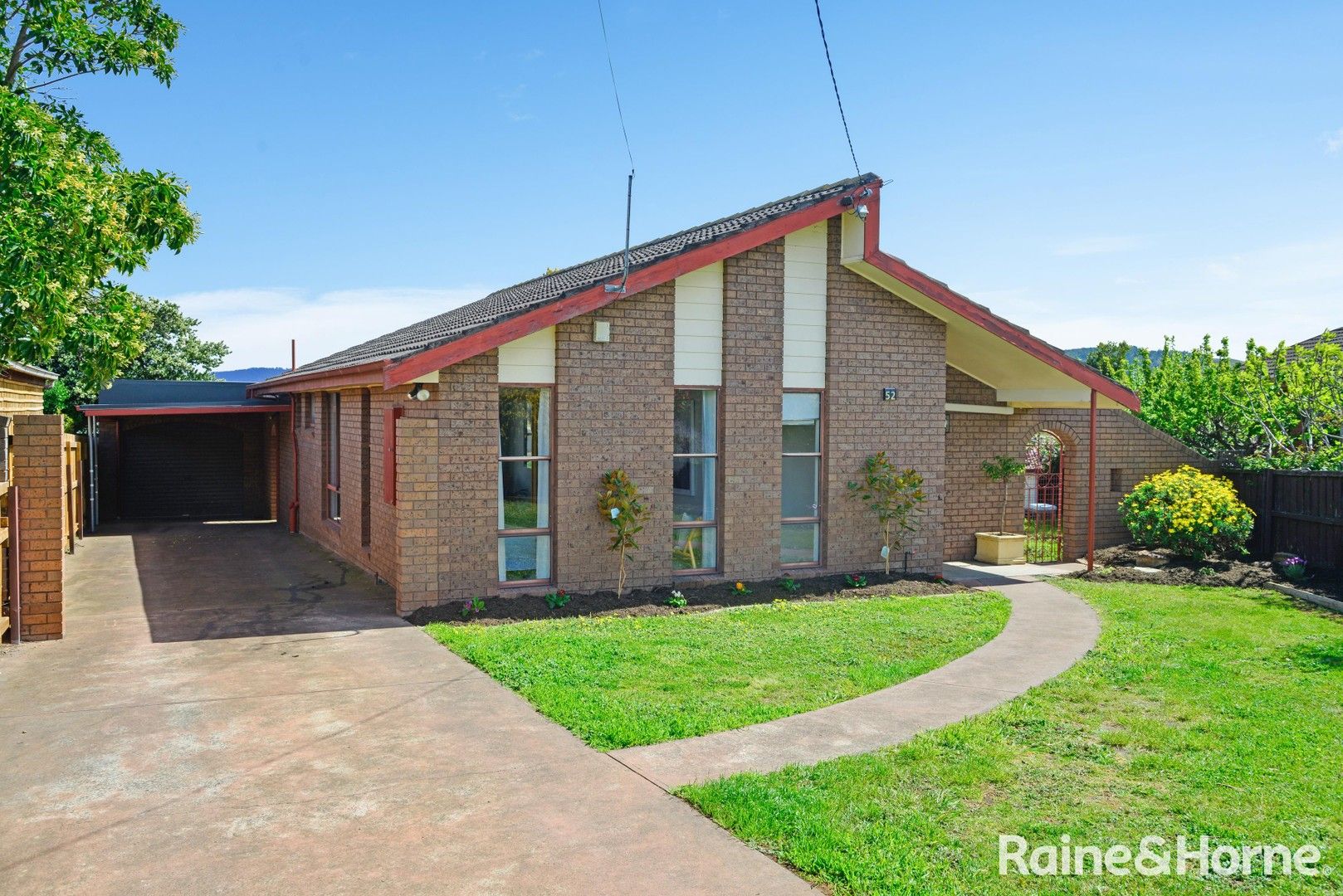 52 Raynors Road, Midway Point TAS 7171, Image 0