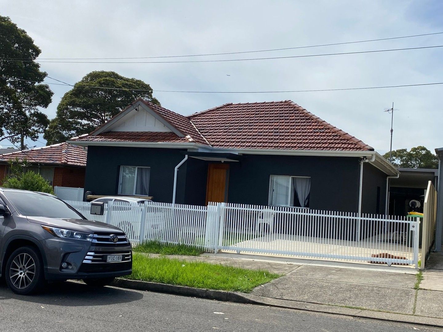 4 bedrooms House in 28 Gordon Road AUBURN NSW, 2144