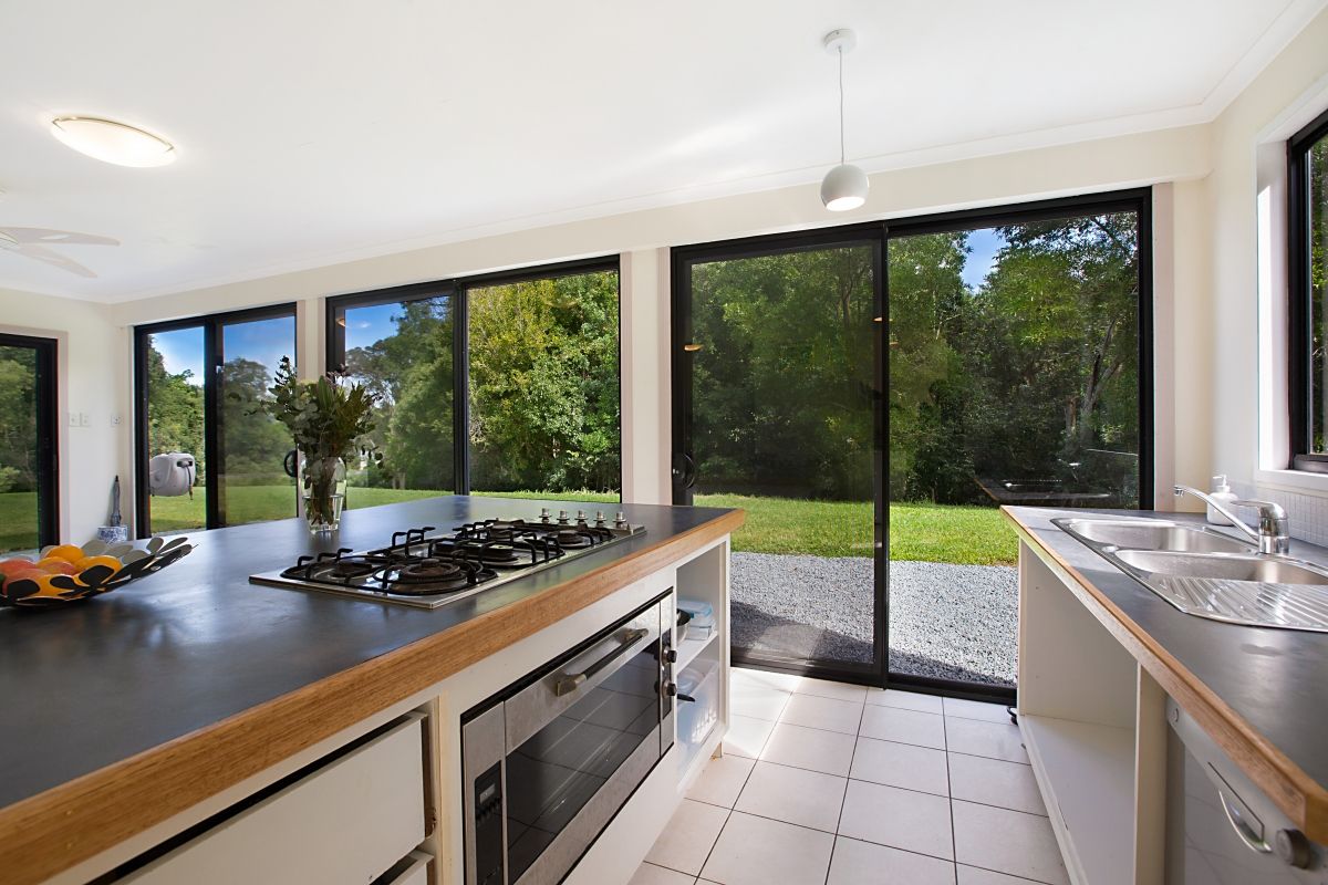 708E Currumbin Creek Road, Currumbin Valley QLD 4223, Image 2