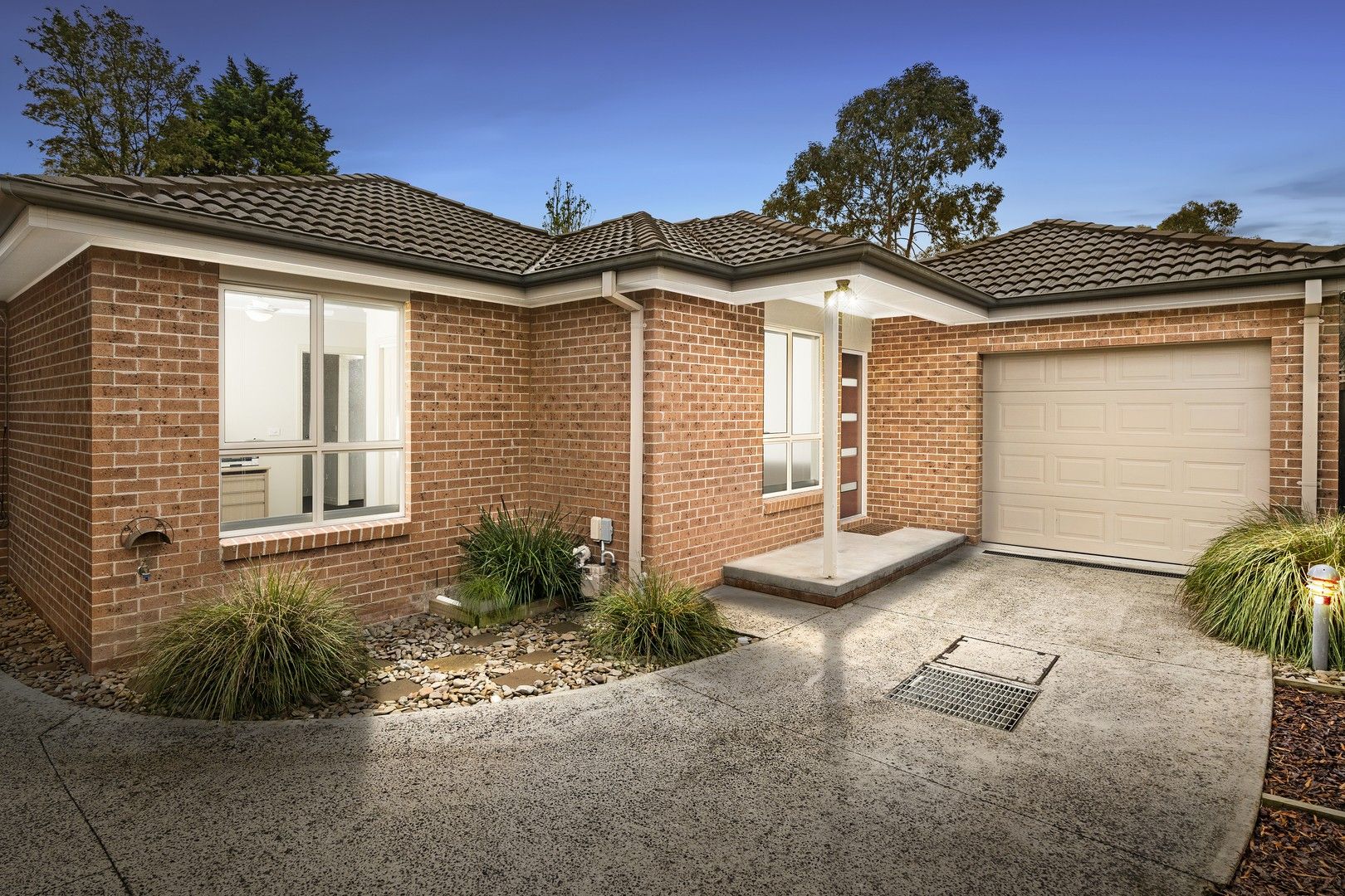 3 bedrooms Apartment / Unit / Flat in 3/22 Francis Crescent FERNTREE GULLY VIC, 3156