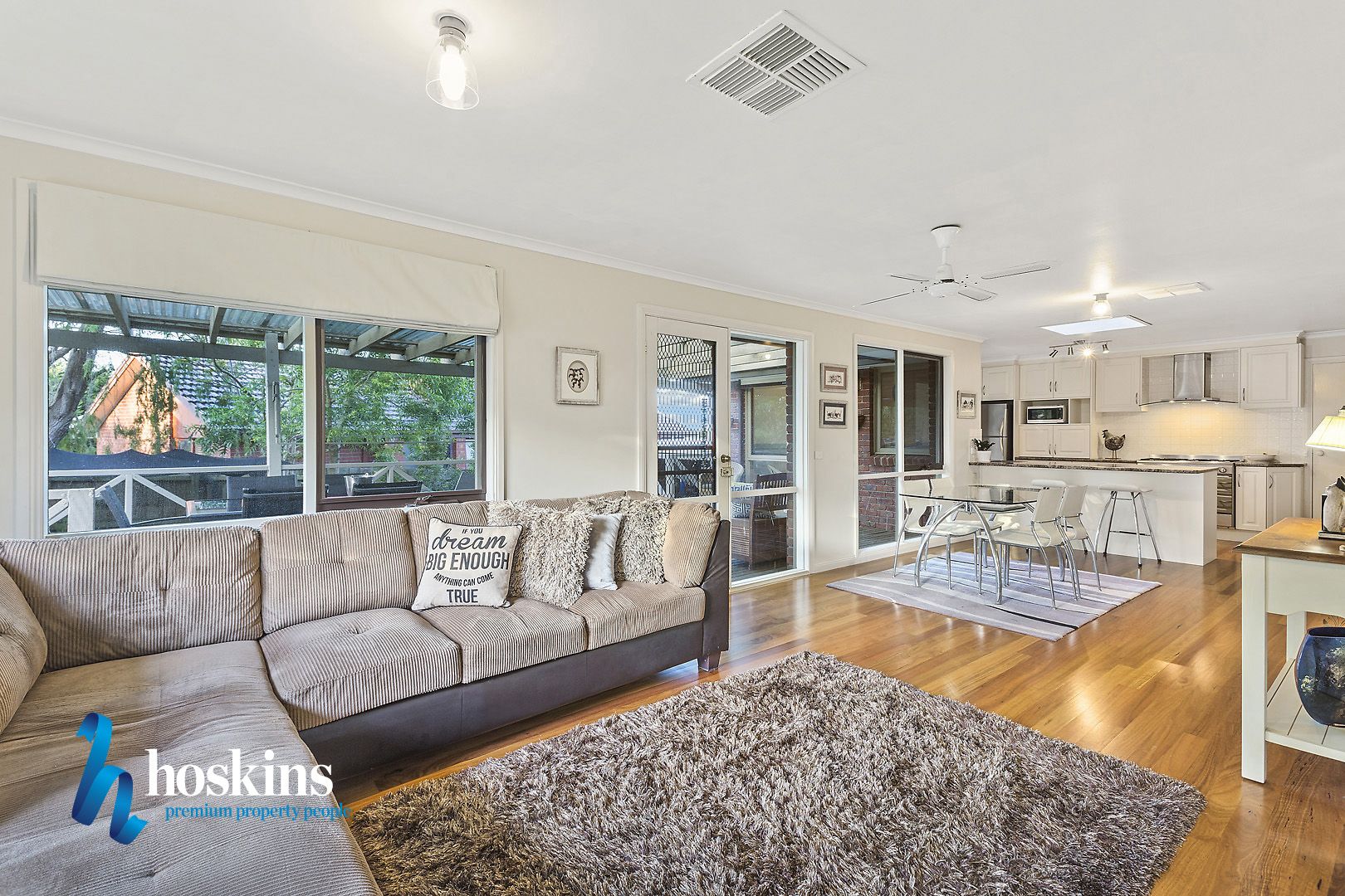 22 Rosemary Avenue, Croydon Hills VIC 3136, Image 2