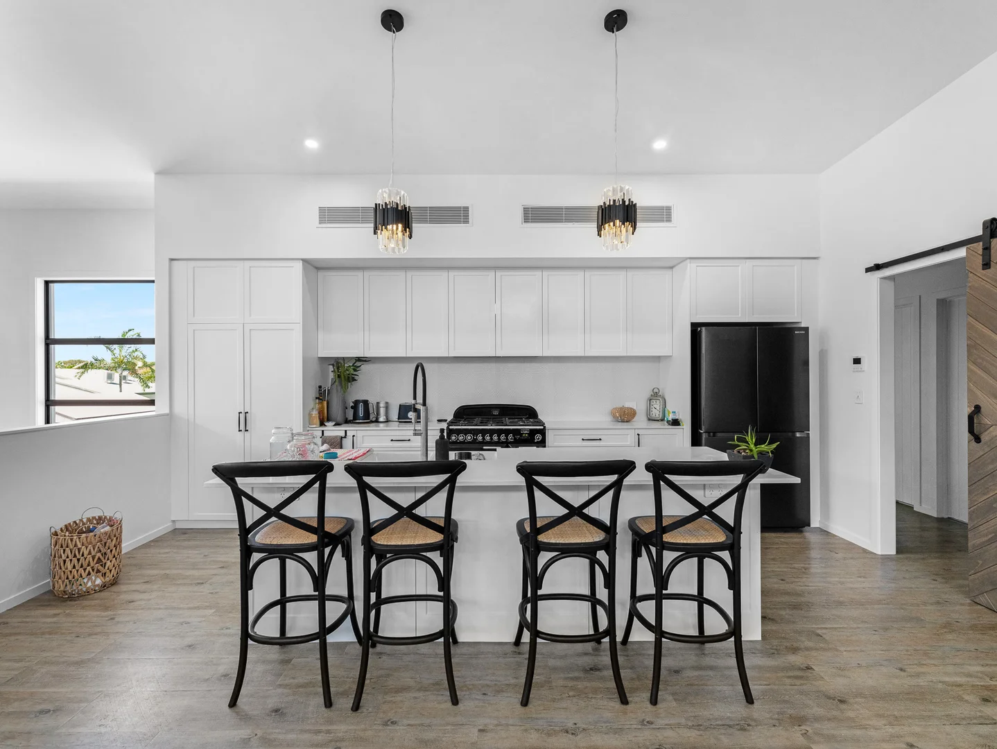 Additional image 8 of 527 Esplanade, Urangan QLD 4655