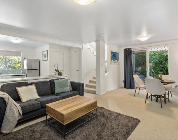 2/14 Siddons Way, Booragoon WA 6154