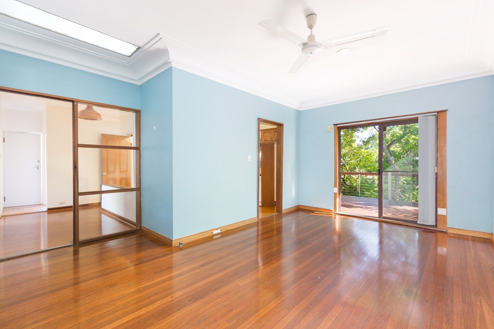 305 Willarong Road, Caringbah NSW 2229, Image 2