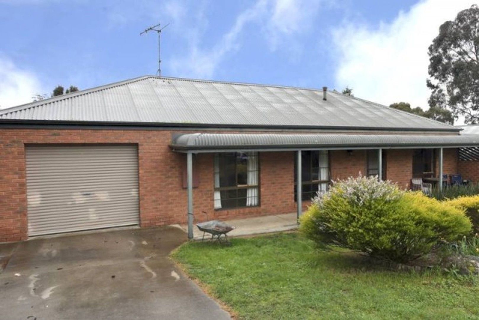 2 bedrooms Apartment / Unit / Flat in 2/12 Langford Court STRATHDALE VIC, 3550