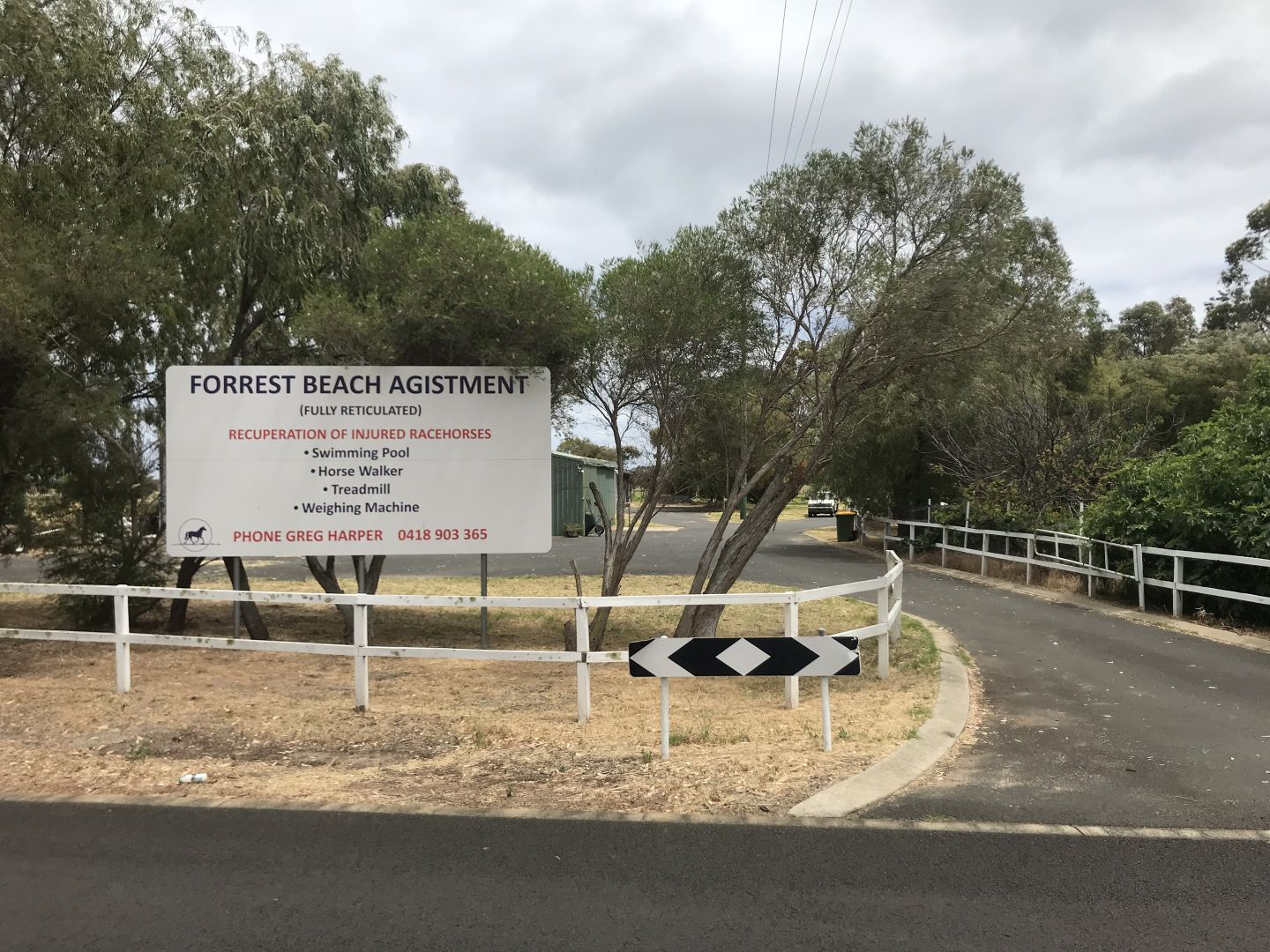 711 Ludlow Road North, Forrest Beac Property History & Address