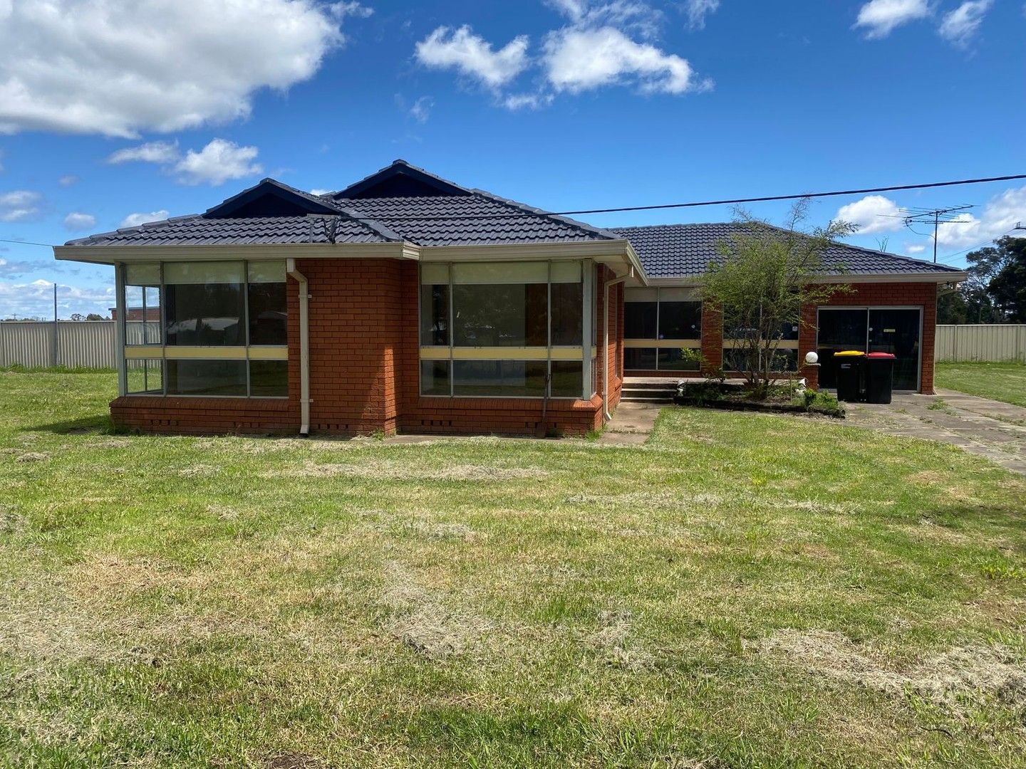 5 bedrooms House in  KEMPS CREEK NSW, 2178