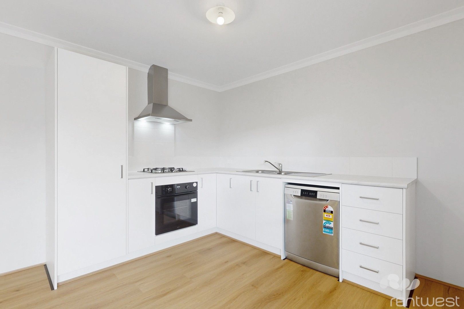 2 bedrooms House in 20A Swiftshire Road MADORA BAY WA, 6210